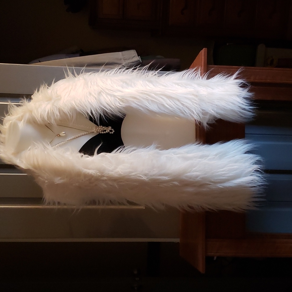 Lux faux fur drape